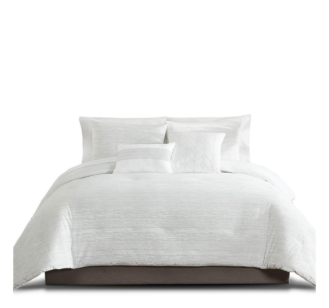 Selina Velvet - Image 4