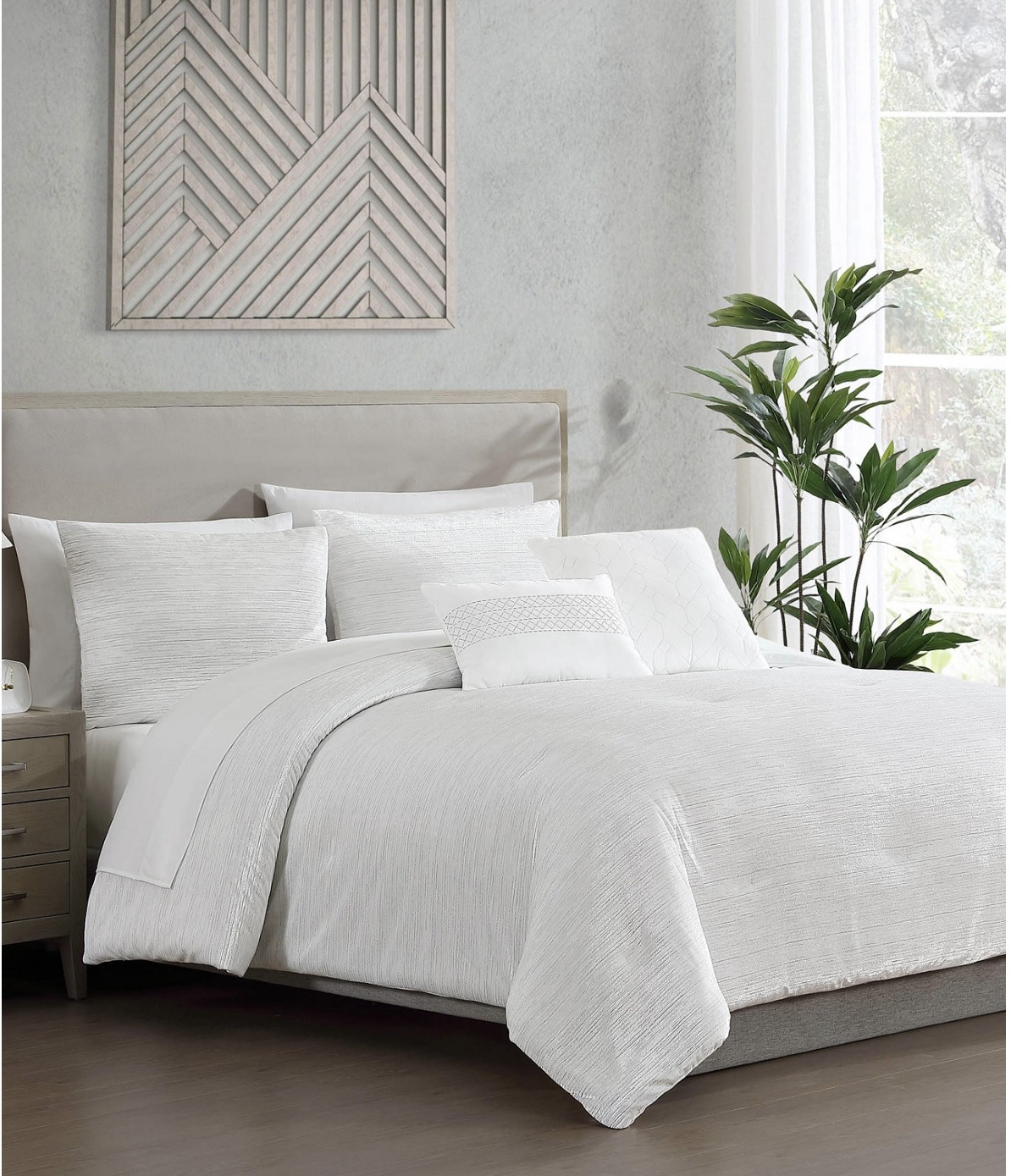 Selina Velvet - Image 3