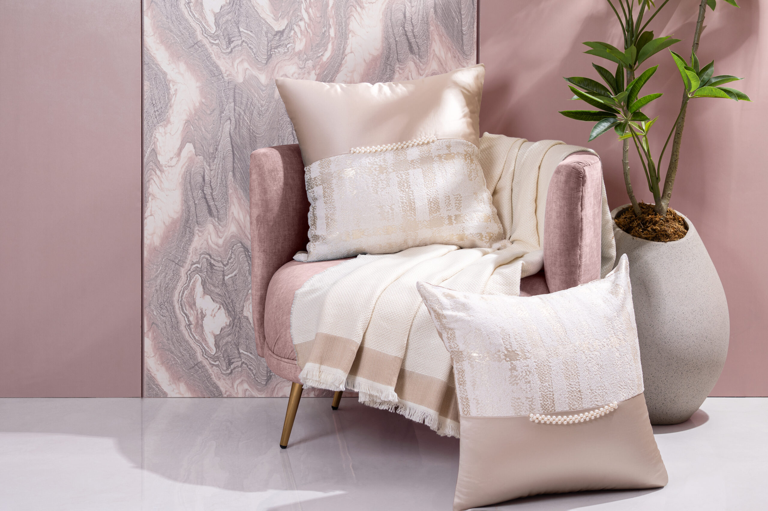 Signature Strap Decorative Pillow Set